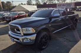 2017 Ram 3500 Longhorn Limited Crew Cab Cummins, 4WD 8FT Box!!!!