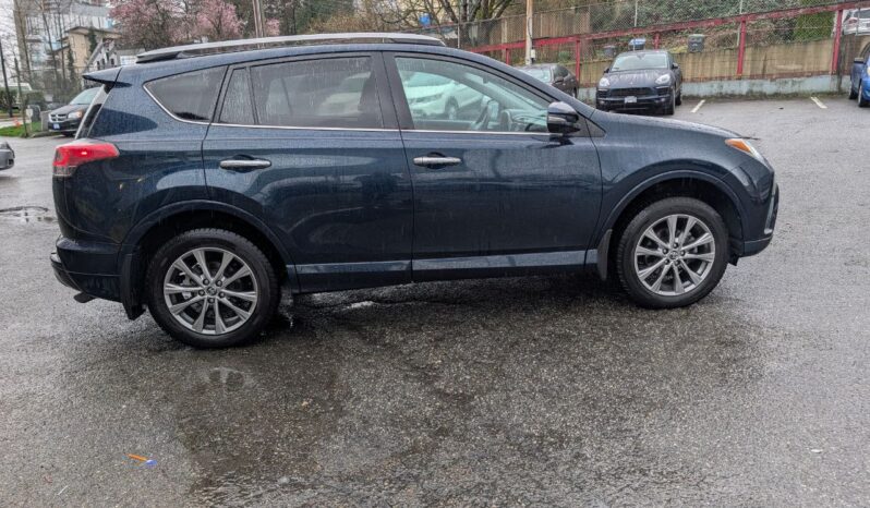 2017 Toyota RAV4 Platinum 4X4 full