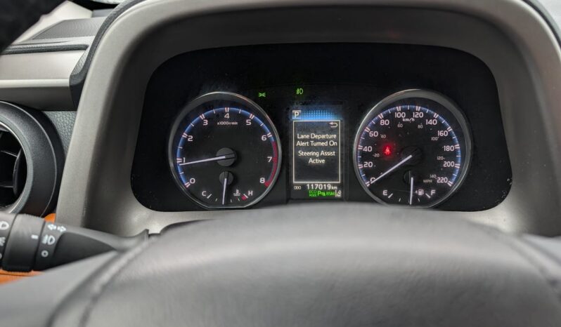 2017 Toyota RAV4 Platinum 4X4 full