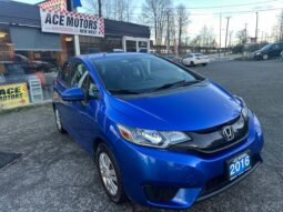 2016 Honda Fit LX Hatchback full