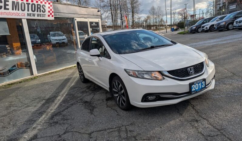 2013 Honda Civic Touring 4-Door Sedan full
