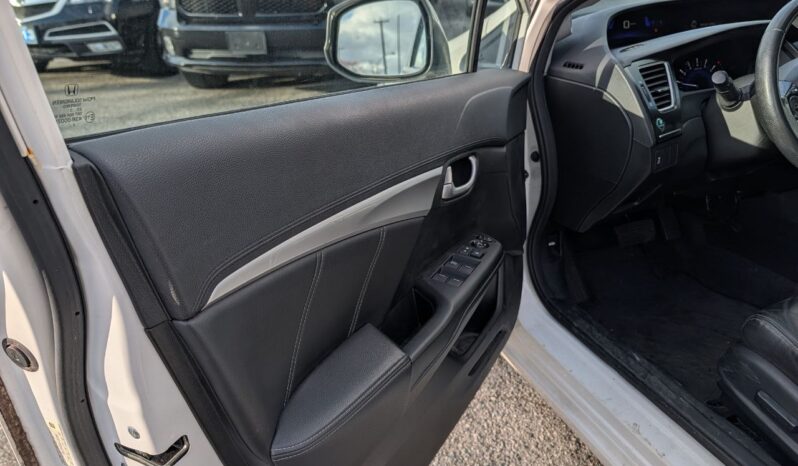 2013 Honda Civic Touring 4-Door Sedan full