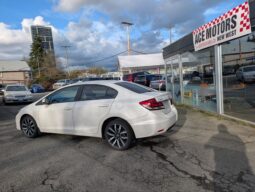 2013 Honda Civic Touring 4-Door Sedan full