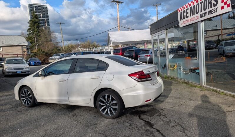 2013 Honda Civic Touring 4-Door Sedan full
