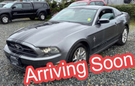 2013 Ford Mustang Auto V6!!!!