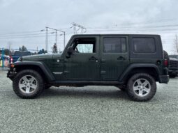 2010 Jeep Wrangler Unlimited Rubicon 4WD Manual!!!! full