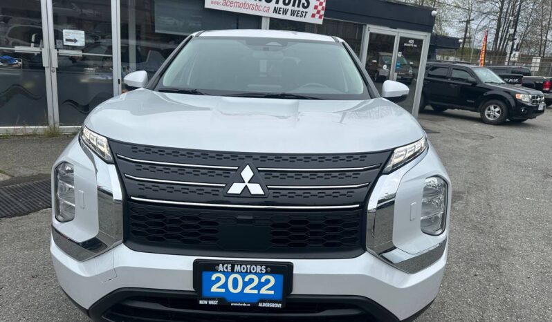 2022 Mitsubishi Outlander ES S-AWD 7 Seats!!!! full