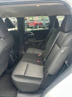 2022 Mitsubishi Outlander ES S-AWD 7 Seats!!!! full