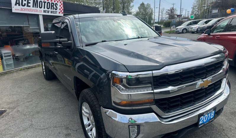 2018 Chevrolet Silverado 1500 LT Crew Cab 4WD Long Box!!! full