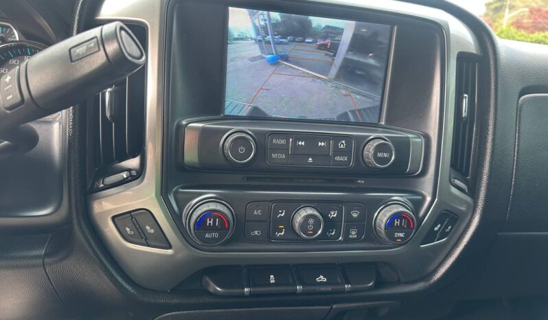 2018 Chevrolet Silverado 1500 LT Crew Cab 4WD Long Box!!! full