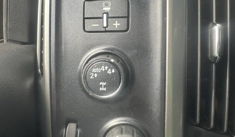 2018 Chevrolet Silverado 1500 LT Crew Cab 4WD Long Box!!! full