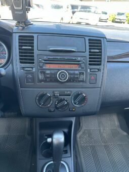 2010 Nissan Versa S Auto Super LOW KM!!!! full