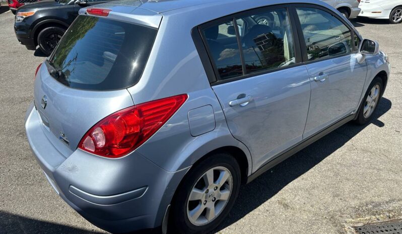 2010 Nissan Versa S Auto Super LOW KM!!!! full