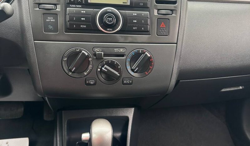 2007 Nissan Versa SL Auto Super LOW KM!!!! full