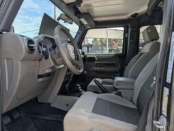 2010 Jeep Wrangler Unlimited Rubicon 4WD Manual!!!! full