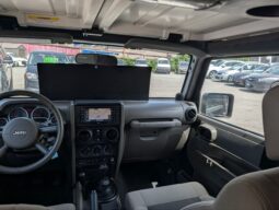 2010 Jeep Wrangler Unlimited Rubicon 4WD Manual!!!! full