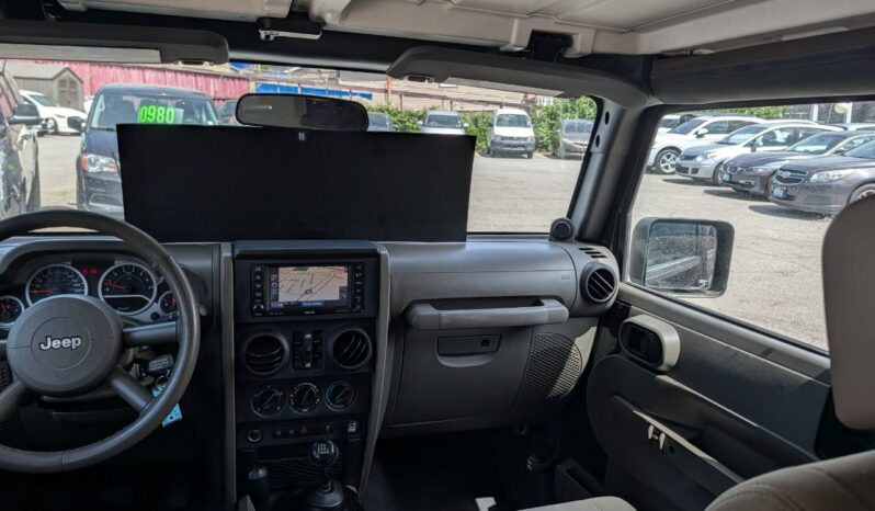 2010 Jeep Wrangler Unlimited Rubicon 4WD Manual!!!! full