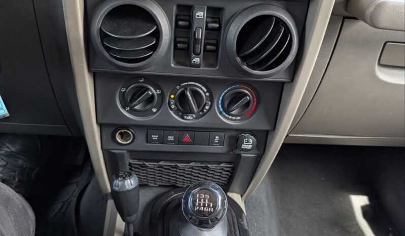 2010 Jeep Wrangler Unlimited Rubicon 4WD Manual!!!! full