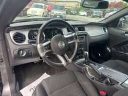 2013 Ford Mustang Auto V6!!!! full
