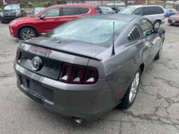 2013 Ford Mustang Auto V6!!!! full