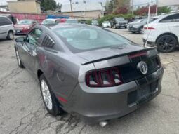 2013 Ford Mustang Auto V6!!!! full