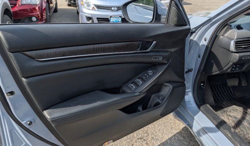 2021 Honda Accord Touring Sedan full
