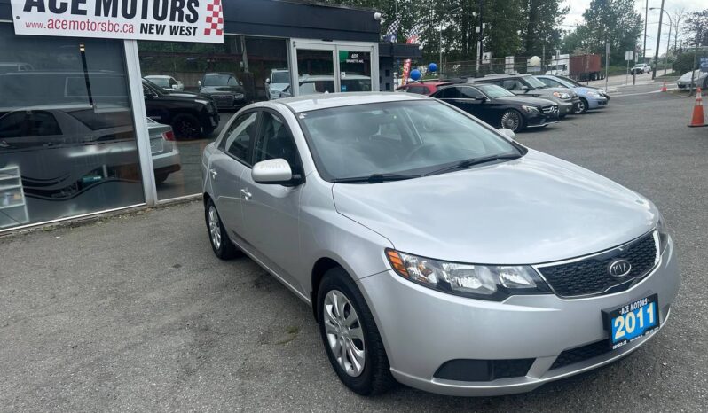 2011 Kia Forte LX Auto LOW KM!!! full