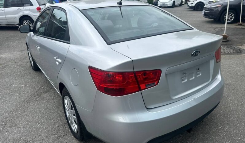 2011 Kia Forte LX Auto LOW KM!!! full