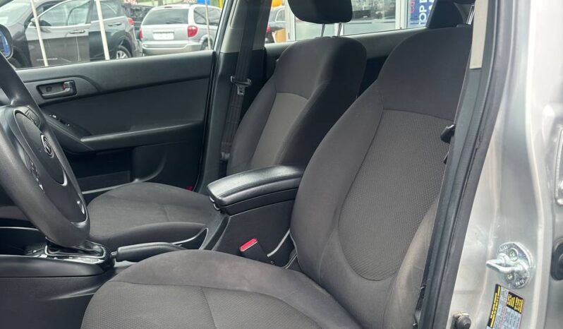 2011 Kia Forte LX Auto LOW KM!!! full