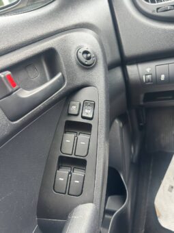 2011 Kia Forte LX Auto LOW KM!!! full