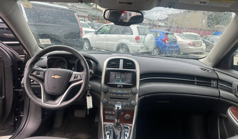 2013 Chevrolet Malibu Eco Hybrid Sedan – Low kms! full