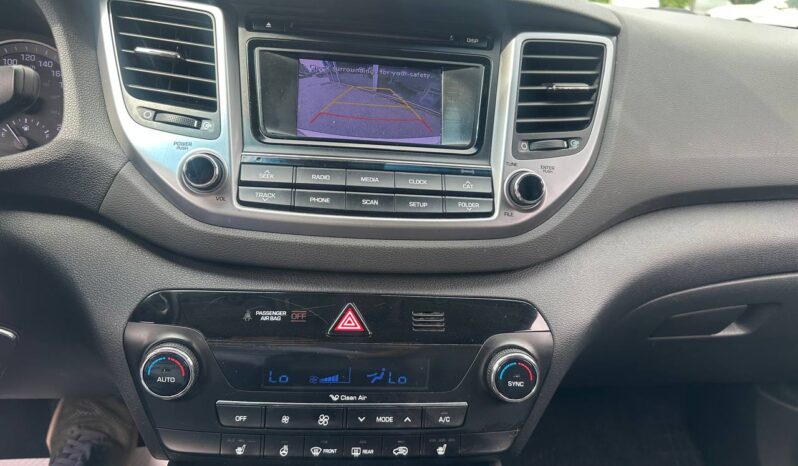 2017 Hyundai Tucson SE AWD full