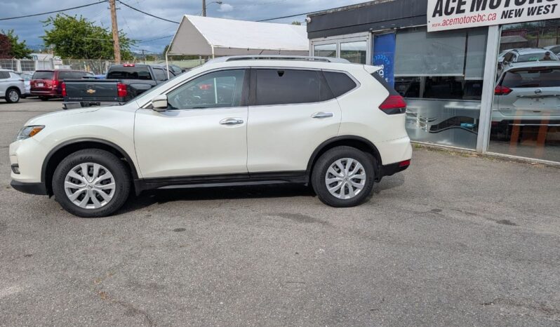 2017 Nissan Rogue SV AWD Moonroof full