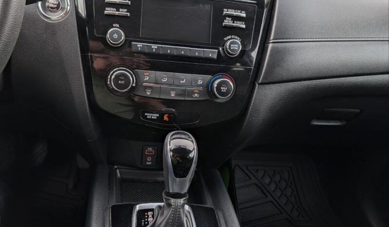 2017 Nissan Rogue SV AWD Moonroof full