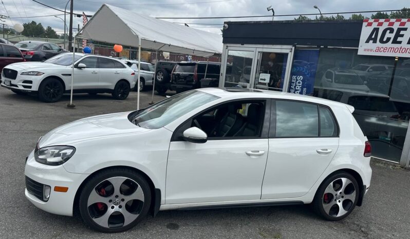 2010 Volkswagen Golf GTI DSG 4 door Hatchback full