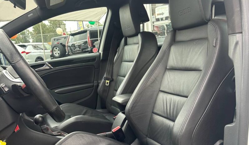 2010 Volkswagen Golf GTI DSG 4 door Hatchback full