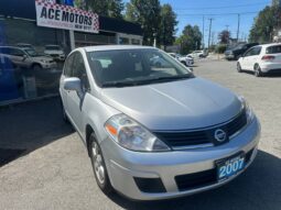 2007 Nissan Versa S 5 door Hatchback full