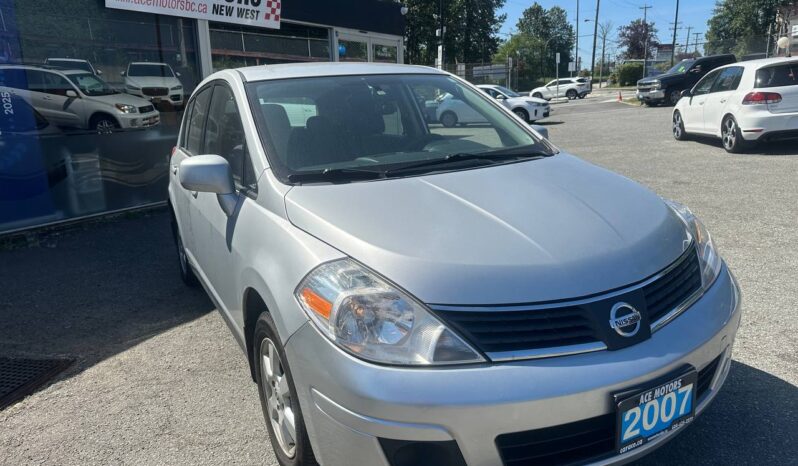 2007 Nissan Versa S 5 door Hatchback full