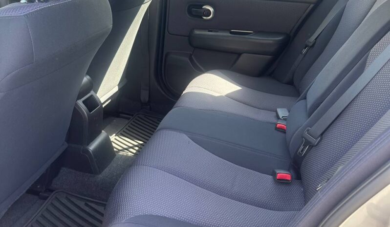2007 Nissan Versa S 5 door Hatchback full