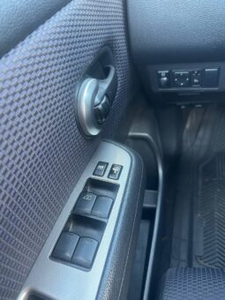 2007 Nissan Versa S 5 door Hatchback full