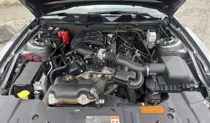 2013 Ford Mustang Auto V6!!!! full