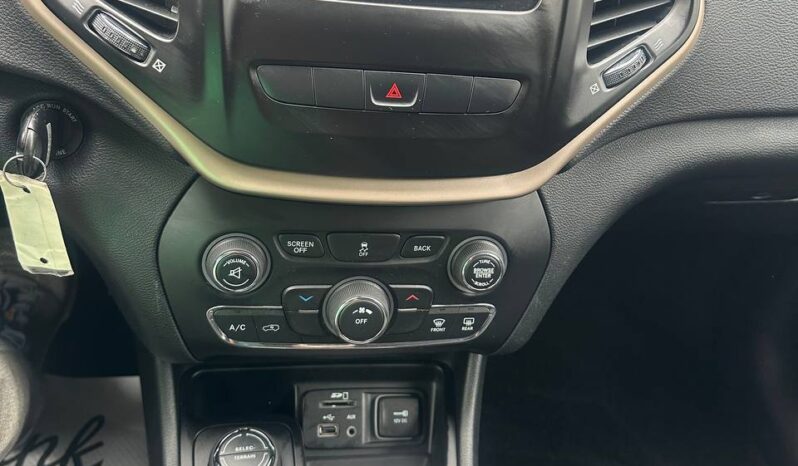 2014 Jeep Cherokee Sport 4WD LOW KM!! full