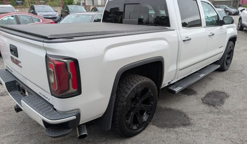 2017 GMC Sierra Denali Crew Cab 4X4 full