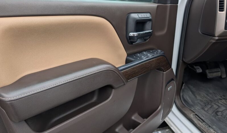 2017 GMC Sierra Denali Crew Cab 4X4 full