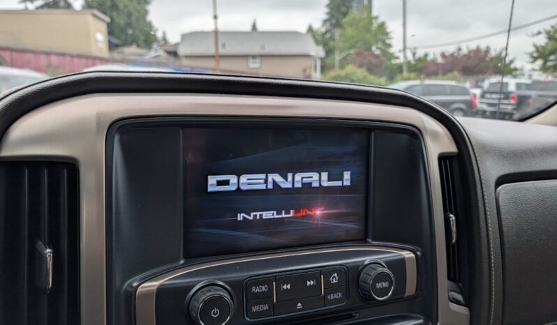 2017 GMC Sierra Denali Crew Cab 4X4 full