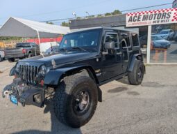 2013 Jeep Wrangler Unlimited  Lift. 35″ tires.,