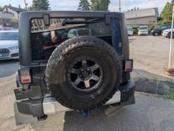 2013 Jeep Wrangler Unlimited  Lift. 35″ tires., full