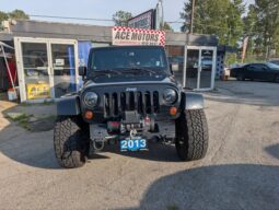 2013 Jeep Wrangler Unlimited  Lift. 35″ tires., full