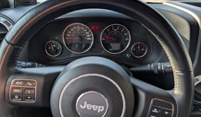 2013 Jeep Wrangler Unlimited  Lift. 35″ tires., full
