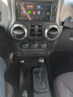 2013 Jeep Wrangler Unlimited  Lift. 35″ tires., full